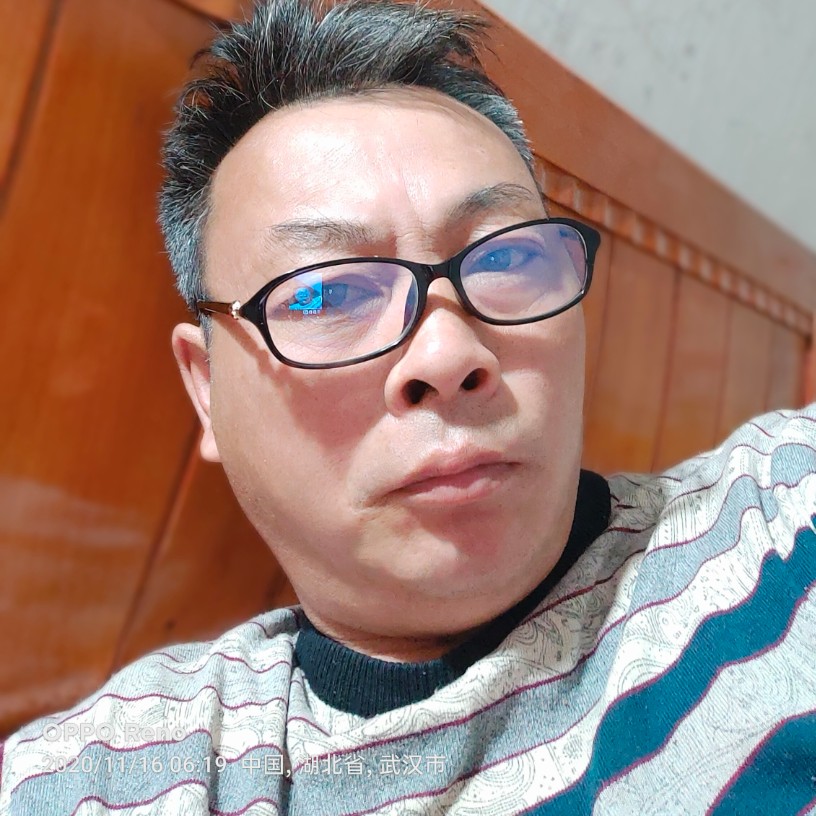 火车邂逅大意的照片