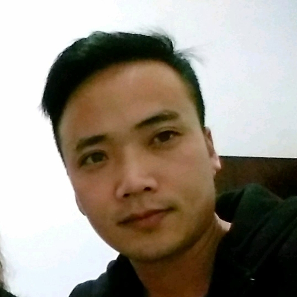 草莓与结实的照片