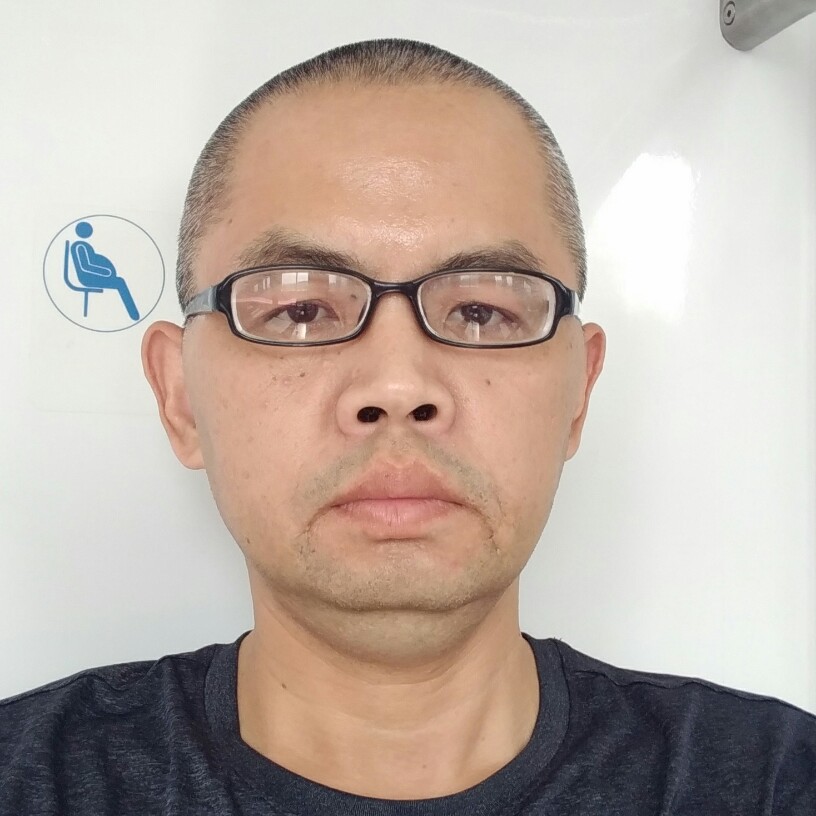 草丛开放的照片