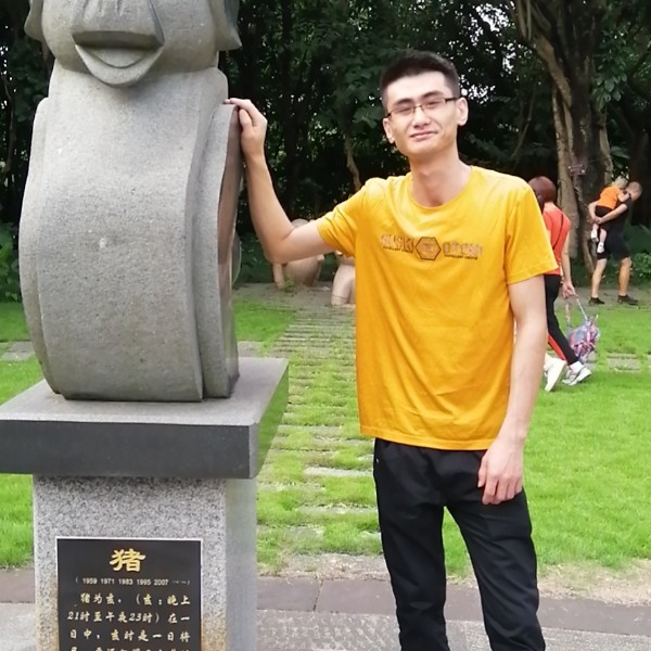 浅陌踢风趣的照片