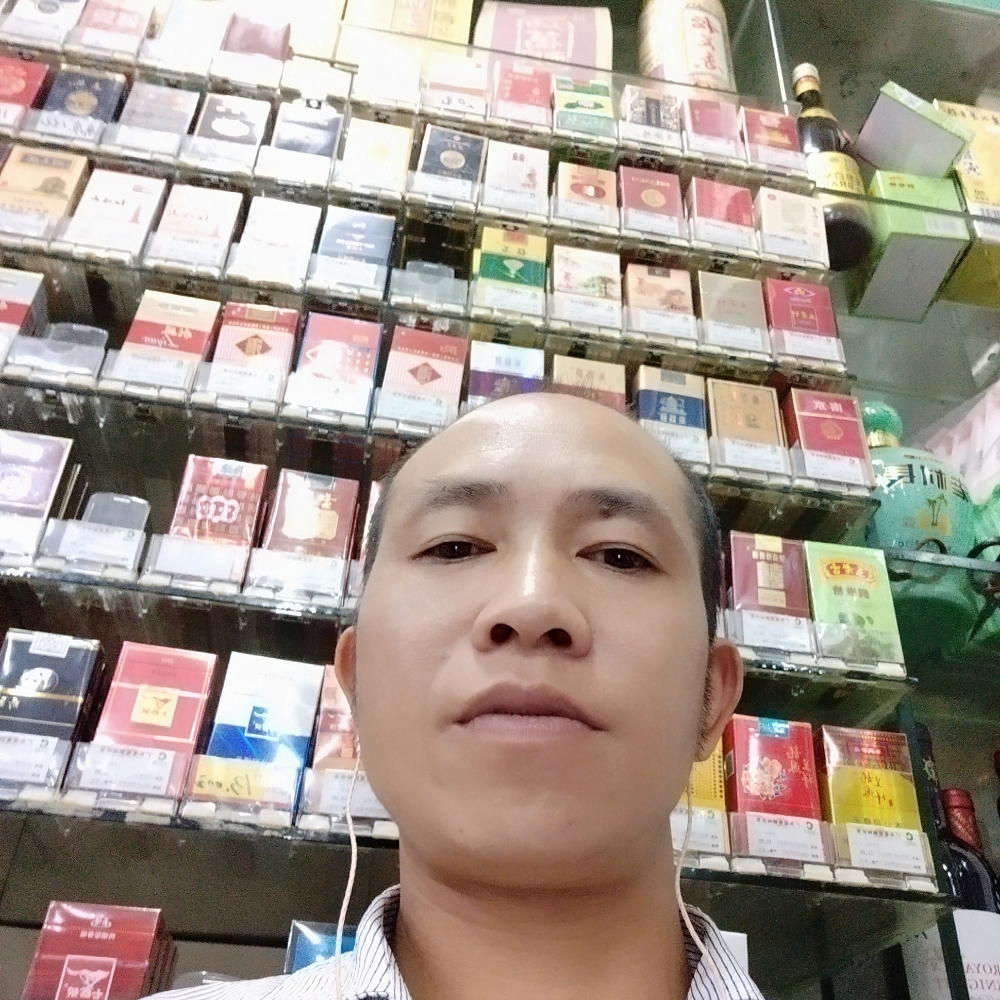 眯眯眼小笼包的照片