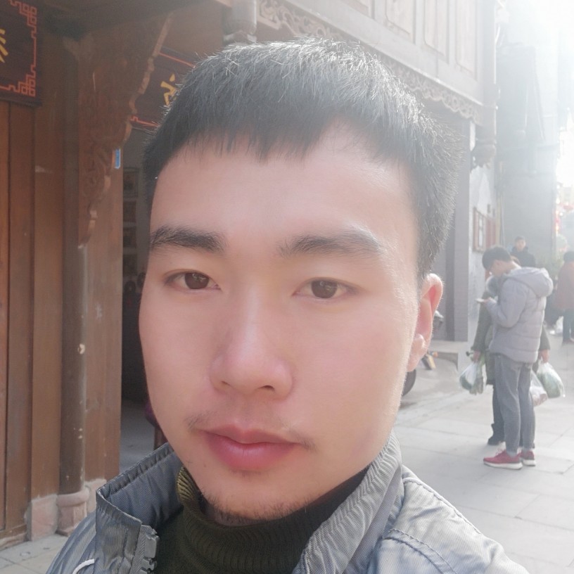 人王龙的照片