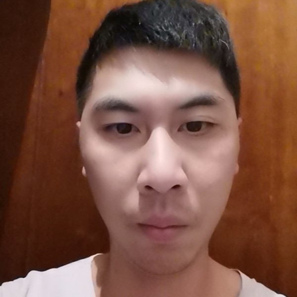 简单漫步暖光的照片