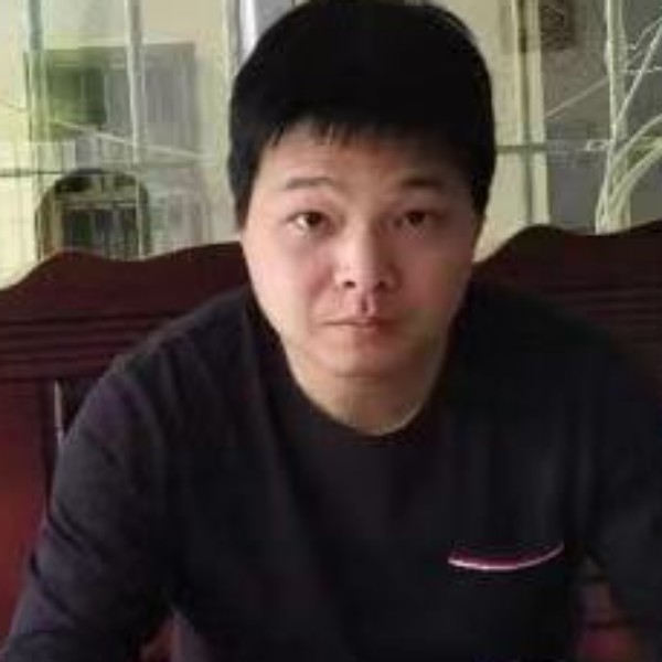 等待棒球的照片