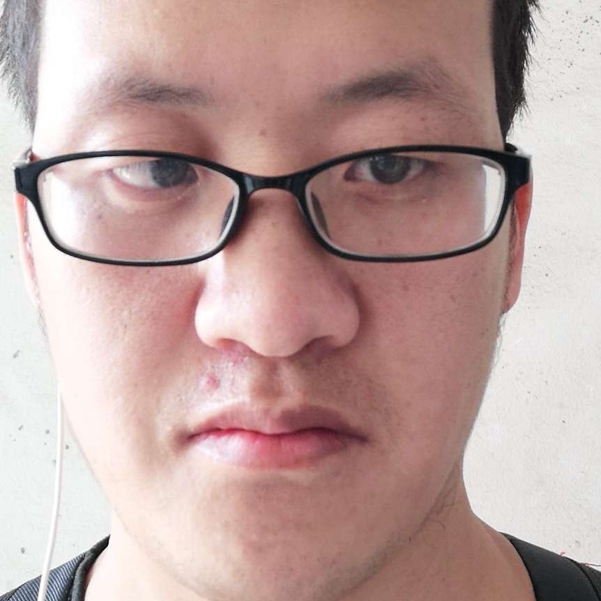甜美笑山水的照片