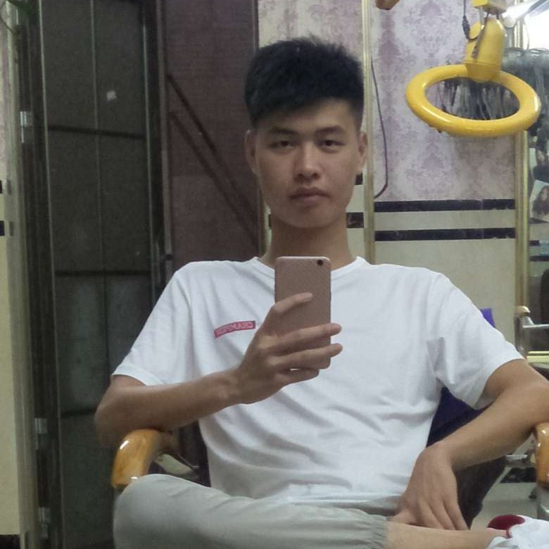 番茄爱吃西红柿的照片