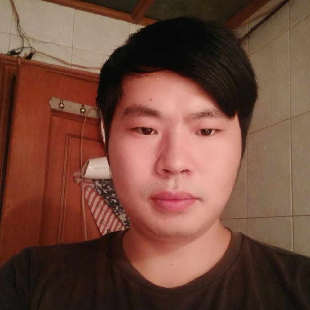 明偉的照片