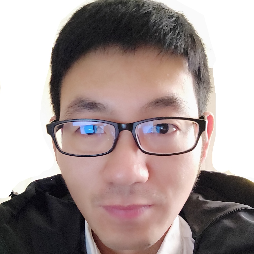 夏露漫步爱笑的照片