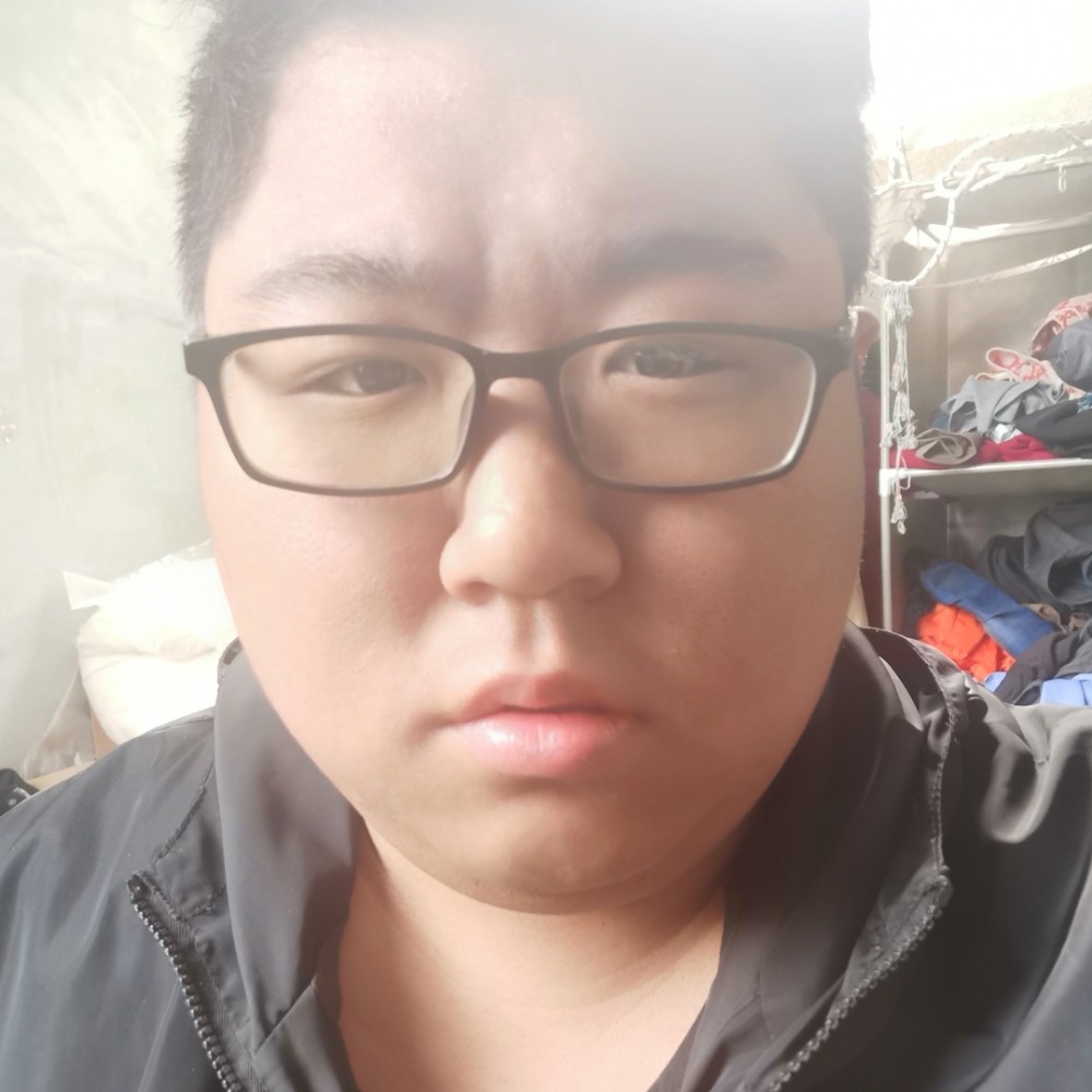 雪碧浅吻笨笨的照片