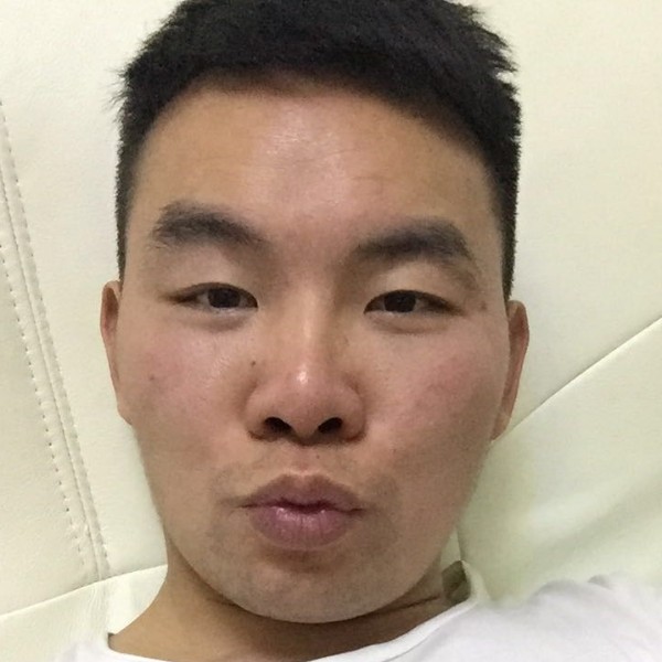 倪山的照片