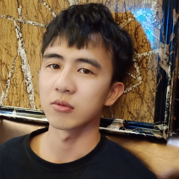 心岛挽手温婉的照片