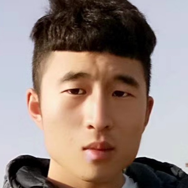 那位少年的照片