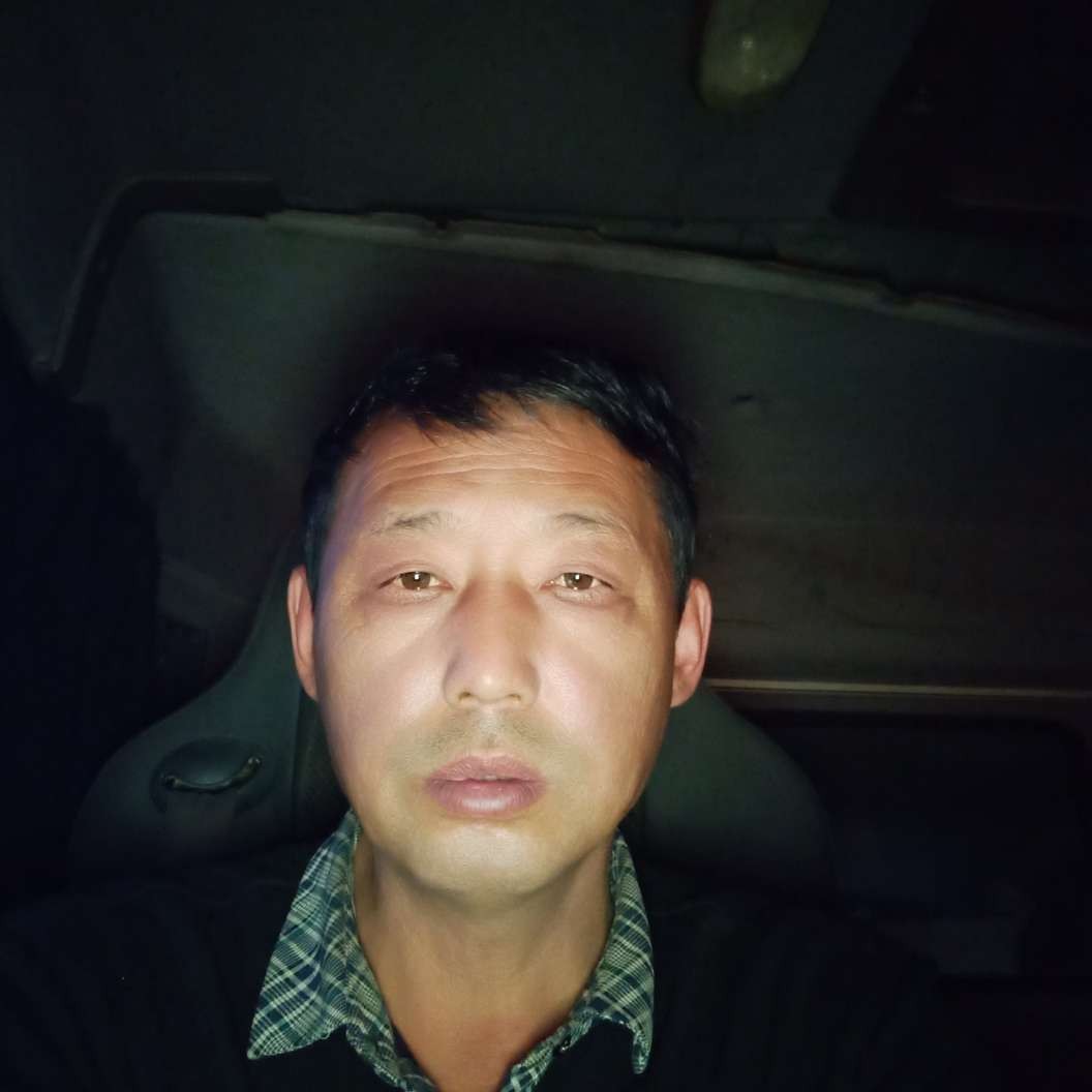 蜜粉用孤單的照片