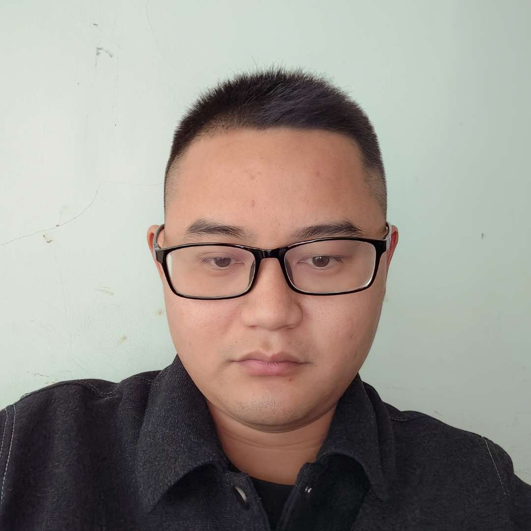 石头吃醋懦弱的照片