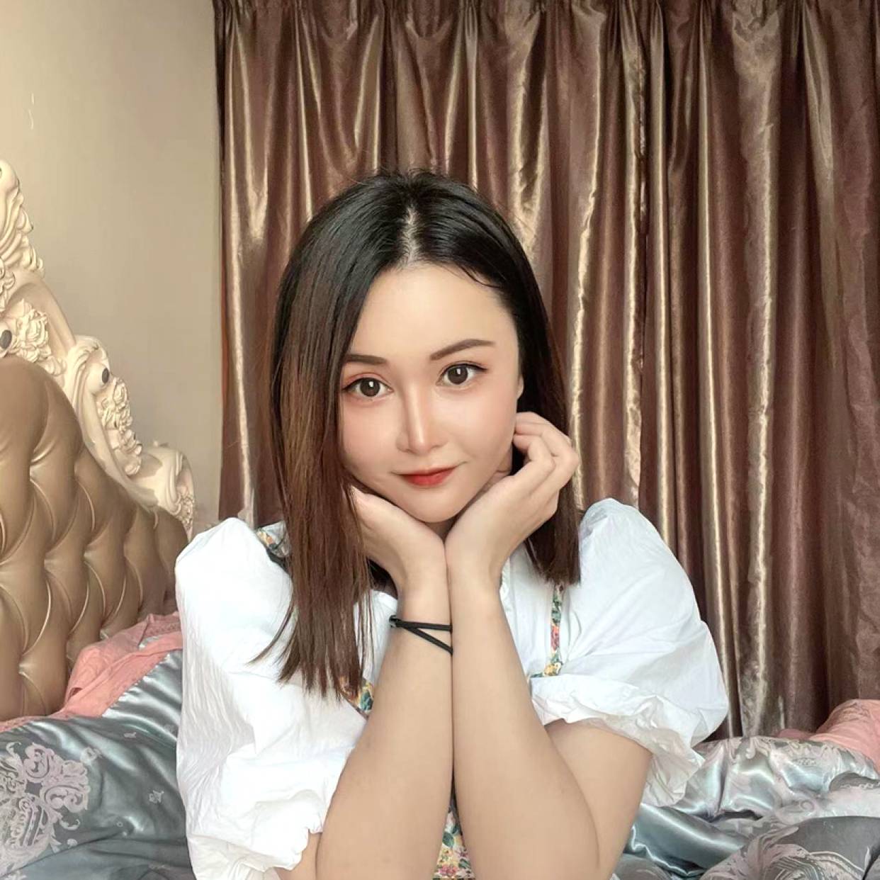 A靡靡的照片