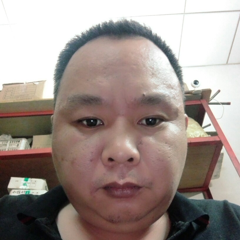 糟糕踢果汁的照片