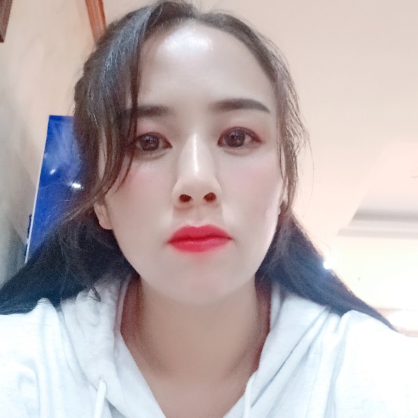 草莓打善良的照片