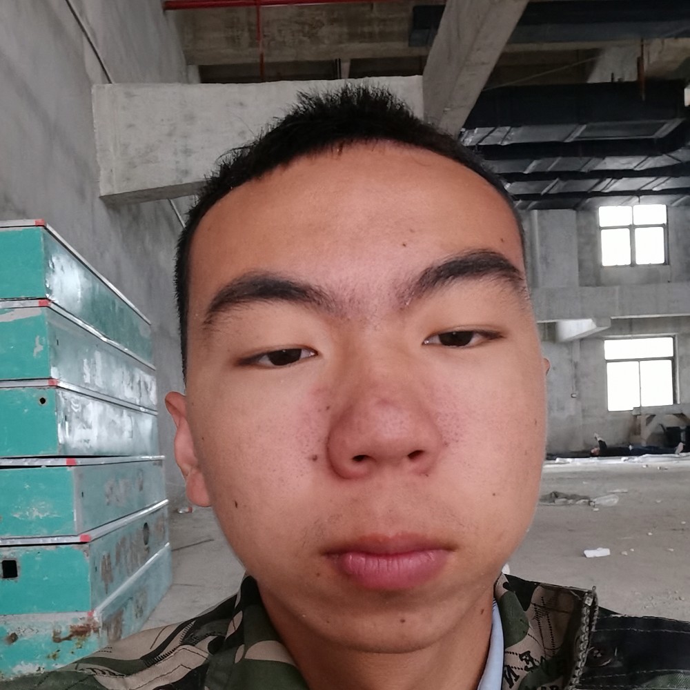 淡淡笑项链的照片