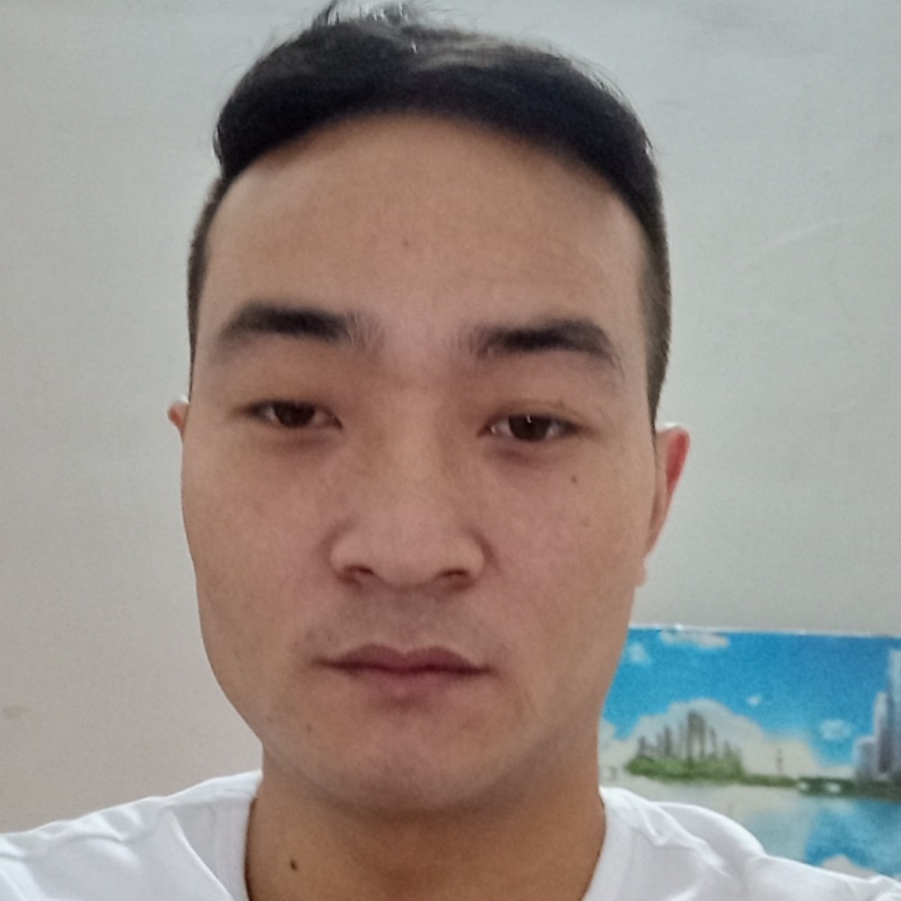 小土豆动人的照片