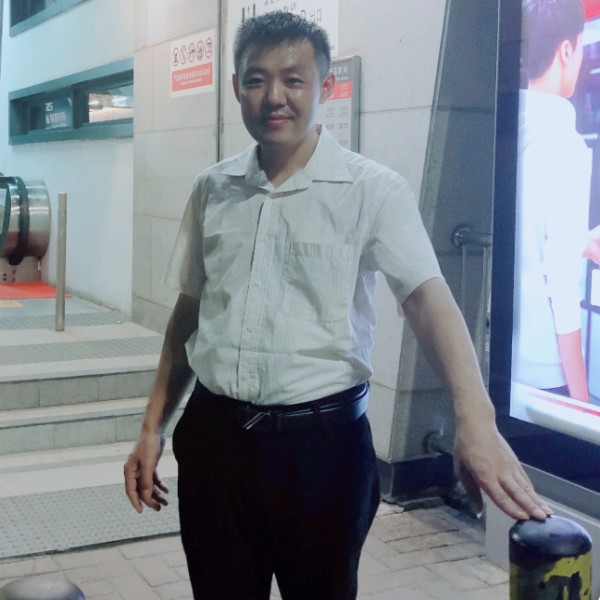 眼睛大爱绿茶的照片