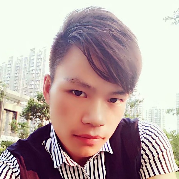 欣慰和洛尘的照片