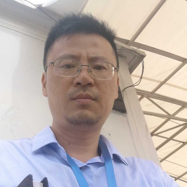 陈志伟先生的照片