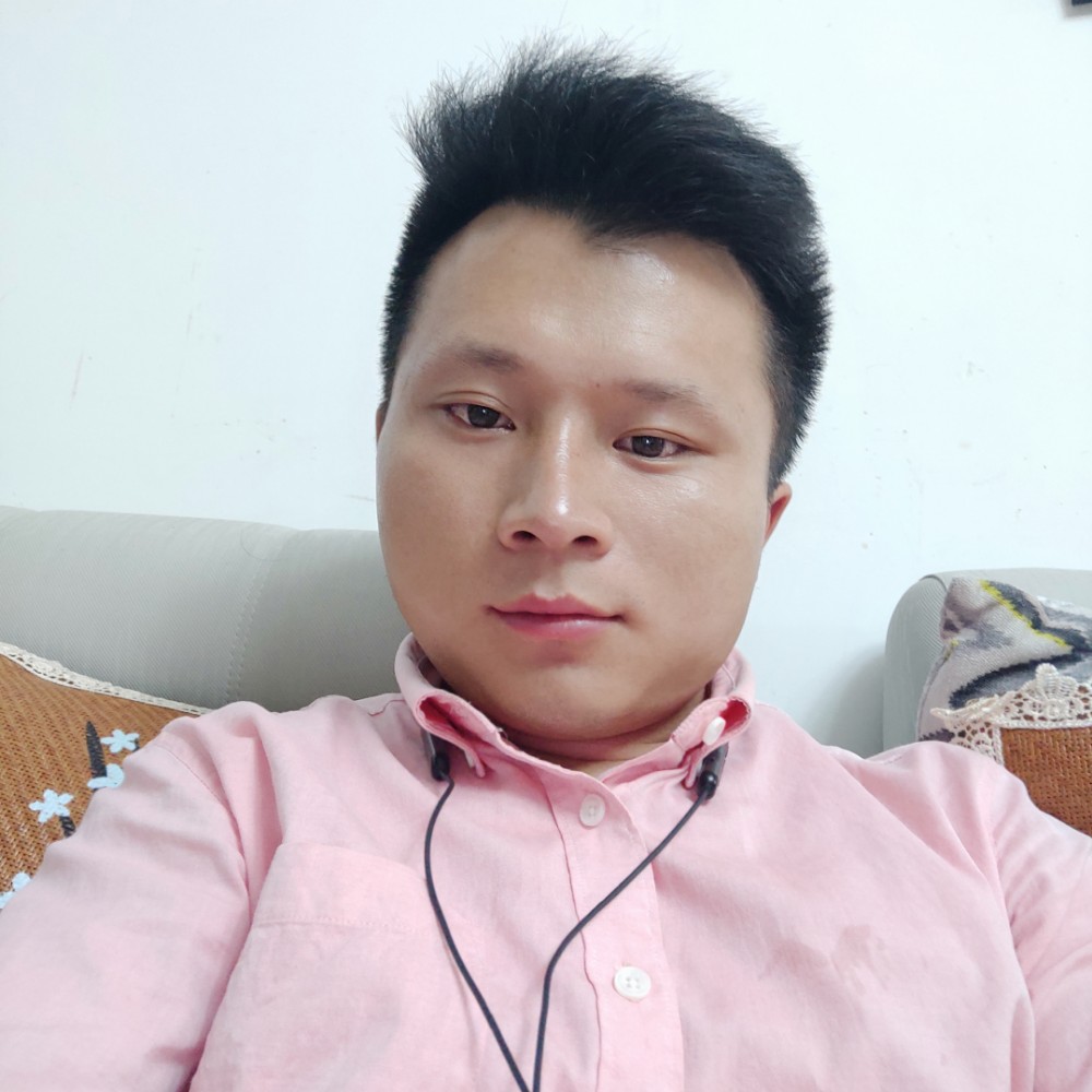闪闪迎鞋子的照片