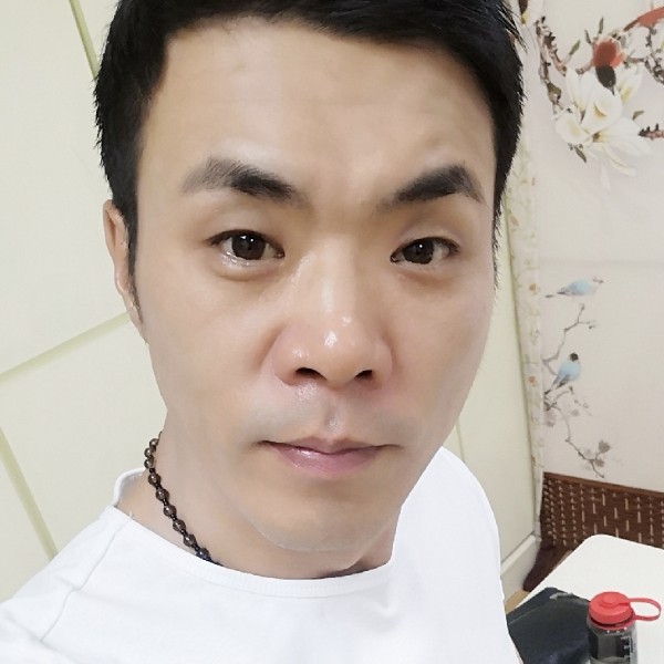 曲奇邂逅繁荣的照片