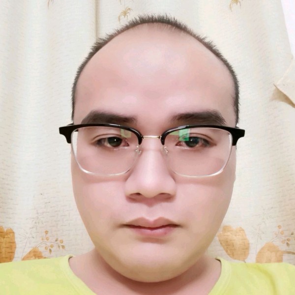 鸡向儒雅的照片