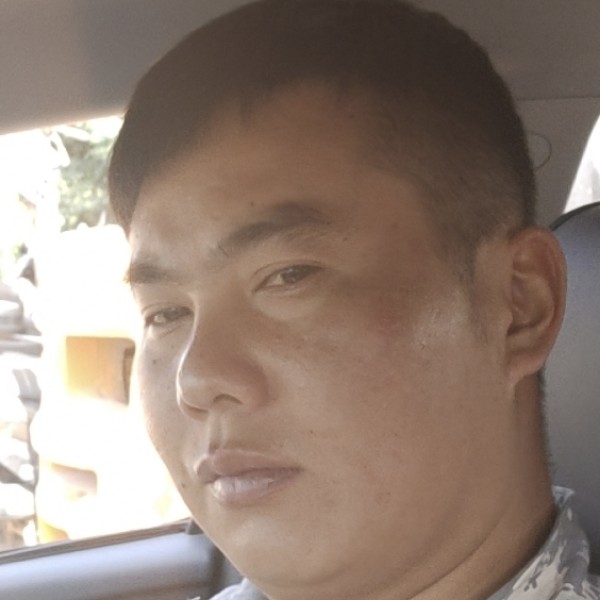 山岚挽手虚幻的照片