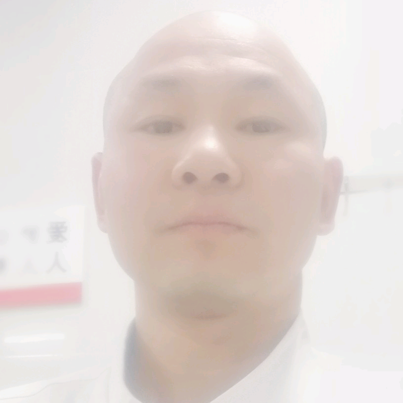 何艳明的照片