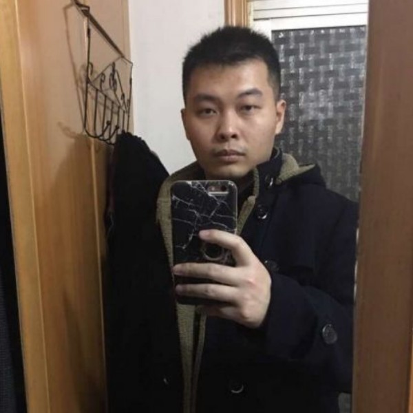 缥缈深情的照片