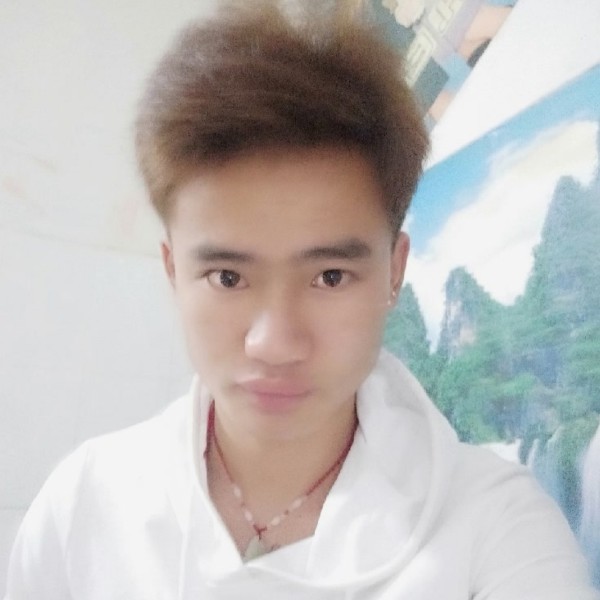 忧心酸奶的照片