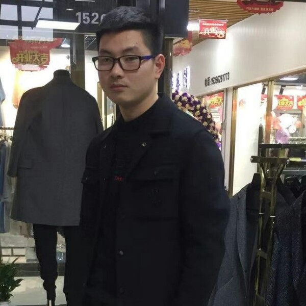 鳗鱼大碗的照片