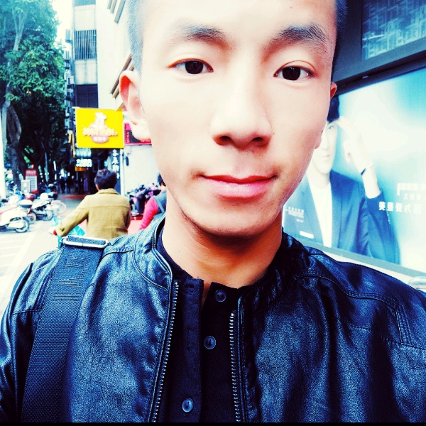 小伟，的照片