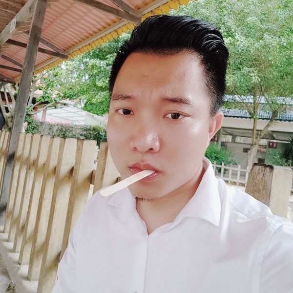 巨人拾忆俊逸的照片