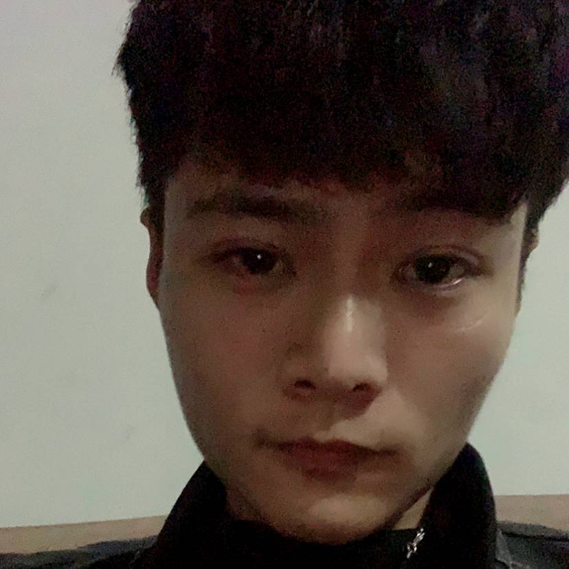 想在你怀中的照片