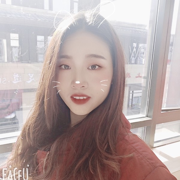 小鸭子愿爱撒娇的照片