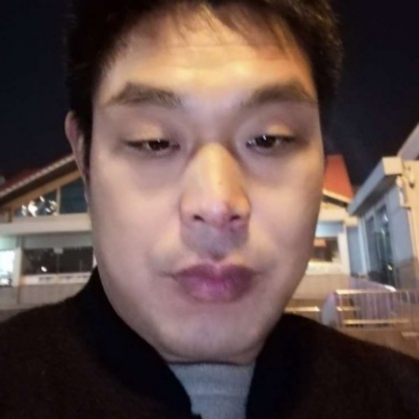 茫茫人海让缘分你的照片