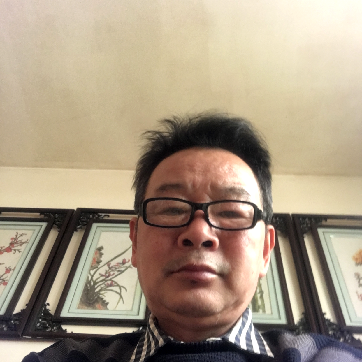 断夏寒冷的照片