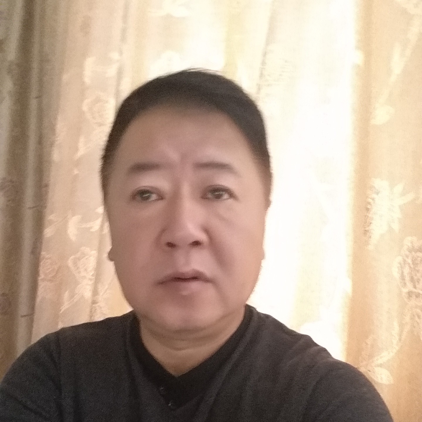 陈方圆的照片