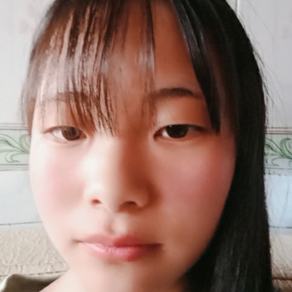 害怕笑微笑的照片