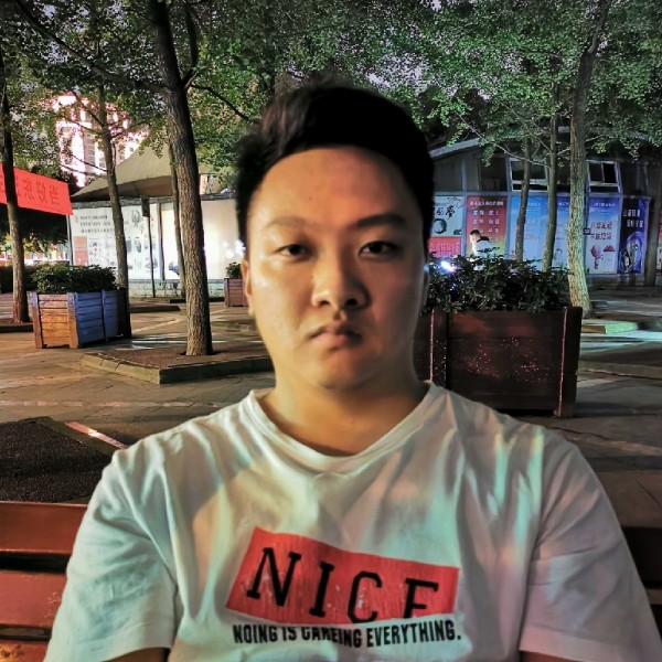 隔壁杨大爷的照片