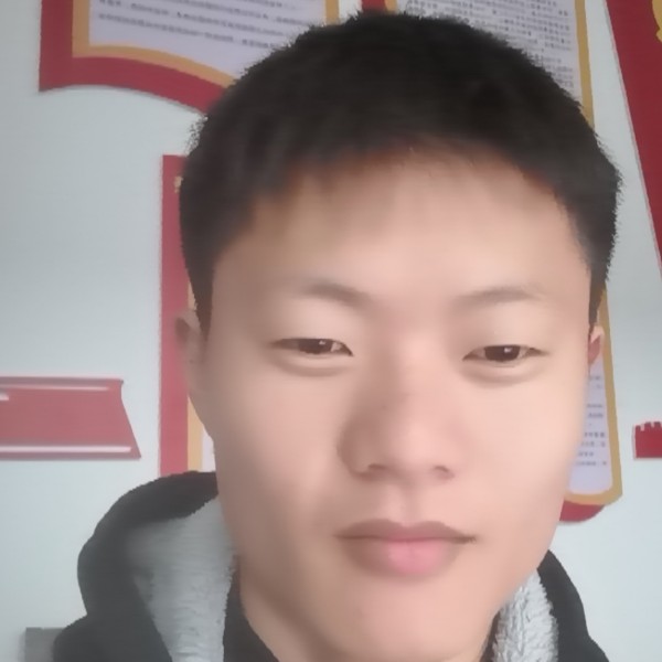 聊的来的直男的照片