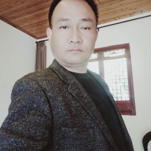 鲜花王子的照片