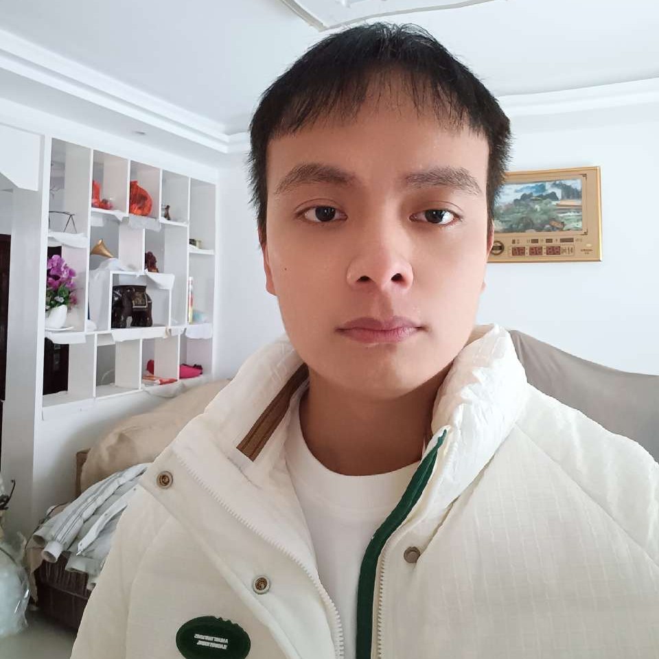 秦川西的照片
