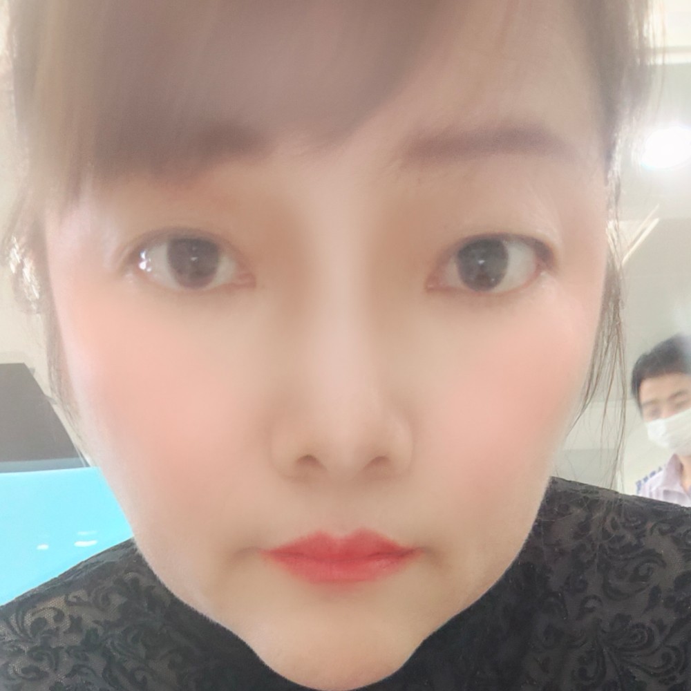 离歌挽手干净的照片