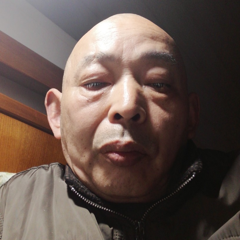 杰明跃夫的照片