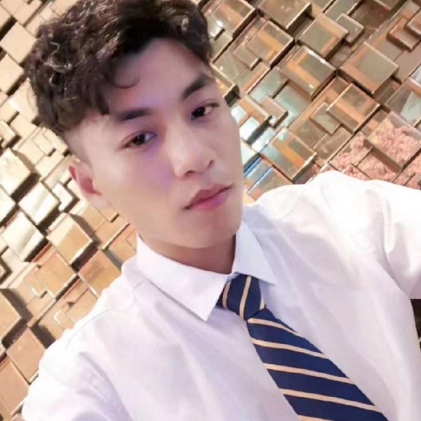 健壮等于红尘的照片