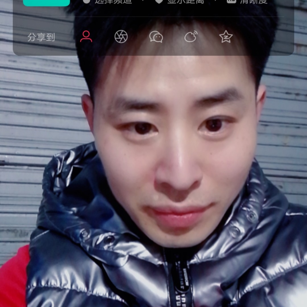 亮小哥的照片